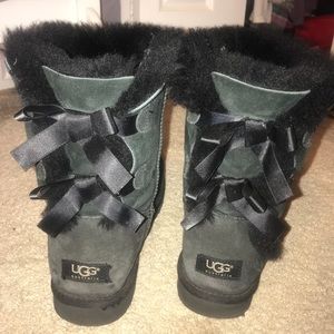 Black Uggs with bows